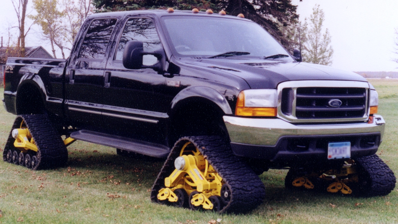 First internal suspension track