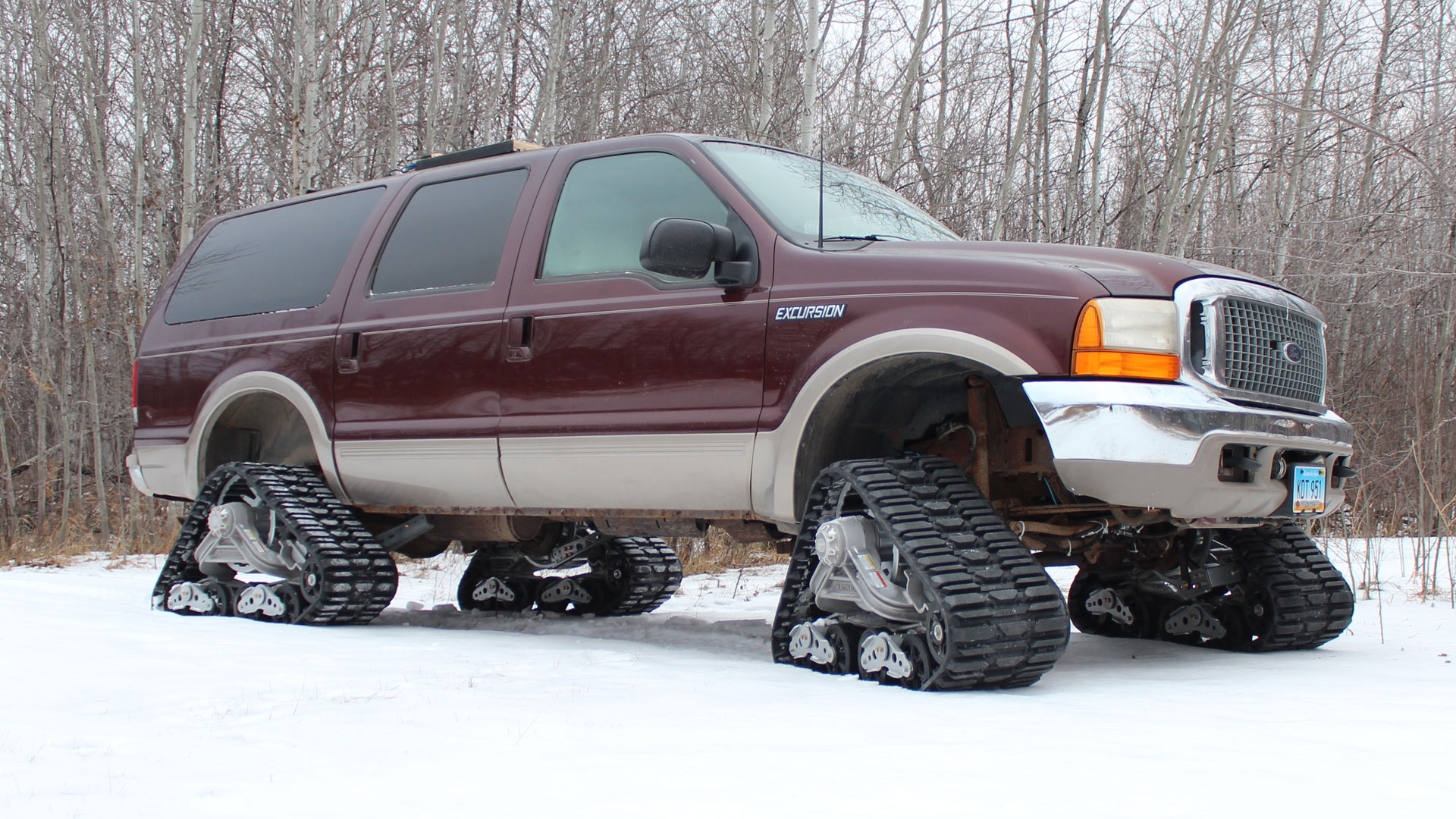105 Tracks on a Ford Excursion