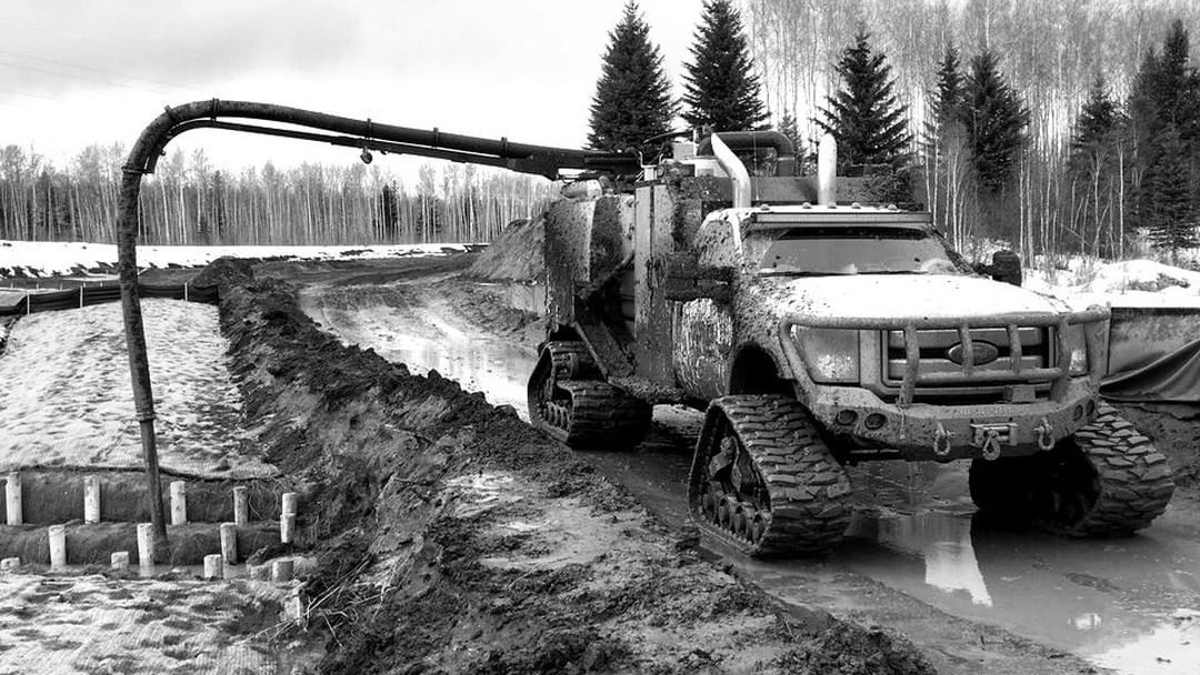 400 Tracks on a Freightliner